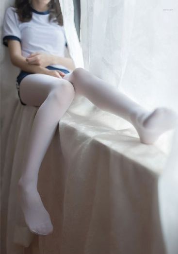 全彩无遮巨大乳尖奶老师在线观看