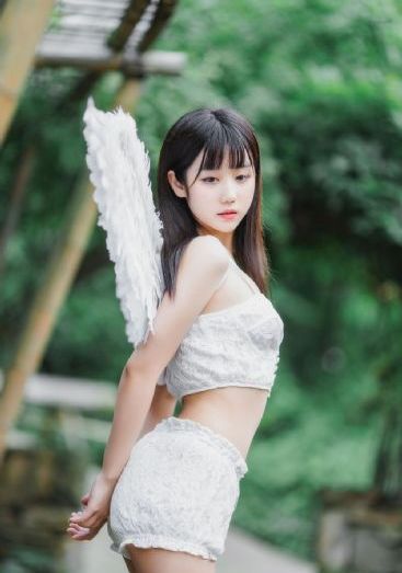 黄色