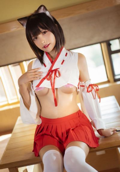 酒店服务生免费观看