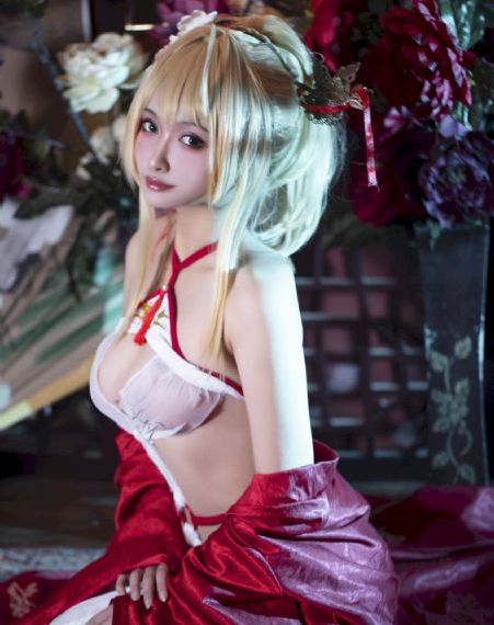 女朋友的丰满妈咪
