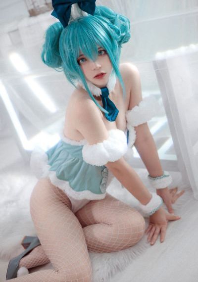 新任女教师